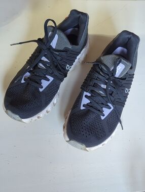 OC Women's Black Athletic Running Sneakers 7.5